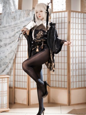 Fengjiang v Nikke White Rabbit Blaner Kimono