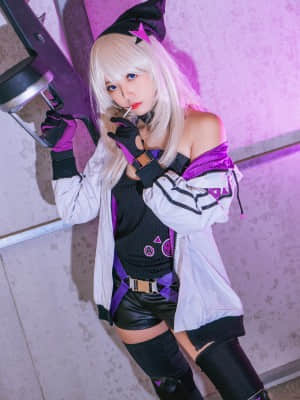 Mastion Huang - AA -12