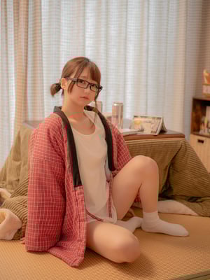 [Shizuku (Hara Mono Meow)] Cô gái Otaku