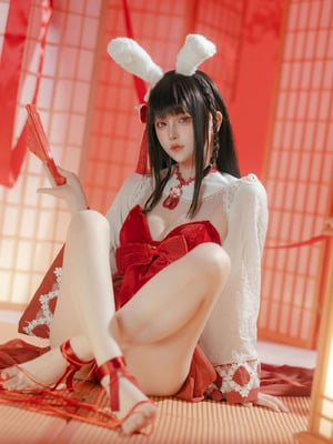 Đảo Cá - Núi Azur Lane·Thỏ Phù Thủy Cầu Nguyện